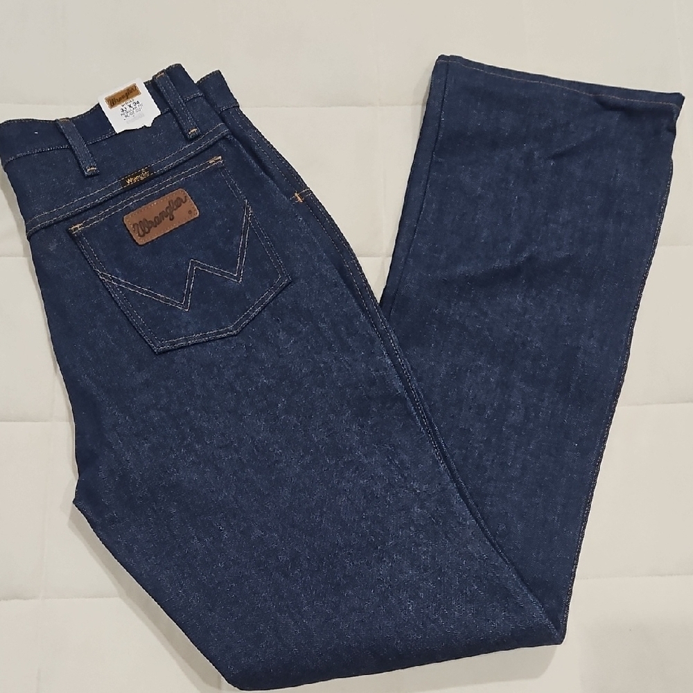 Wrangler Dark Blue Denim Jeans Bootcut Pants size 33x34 NEW
